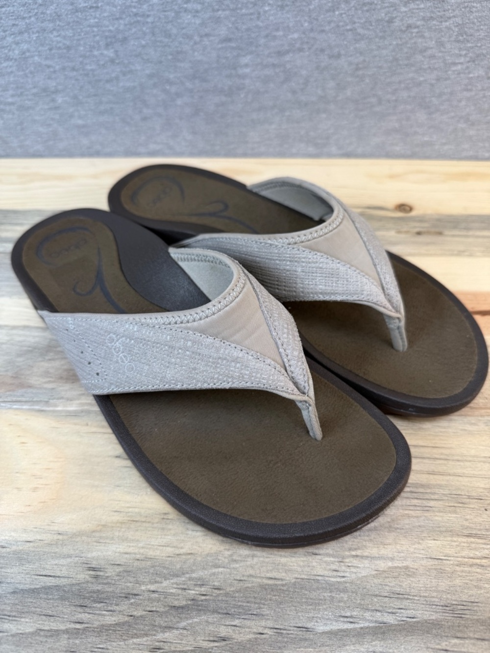 Abeo Leather Flip Flops Thong light Gray Sandals Womens Size 8 Great Condition! - Picture 3 of 15